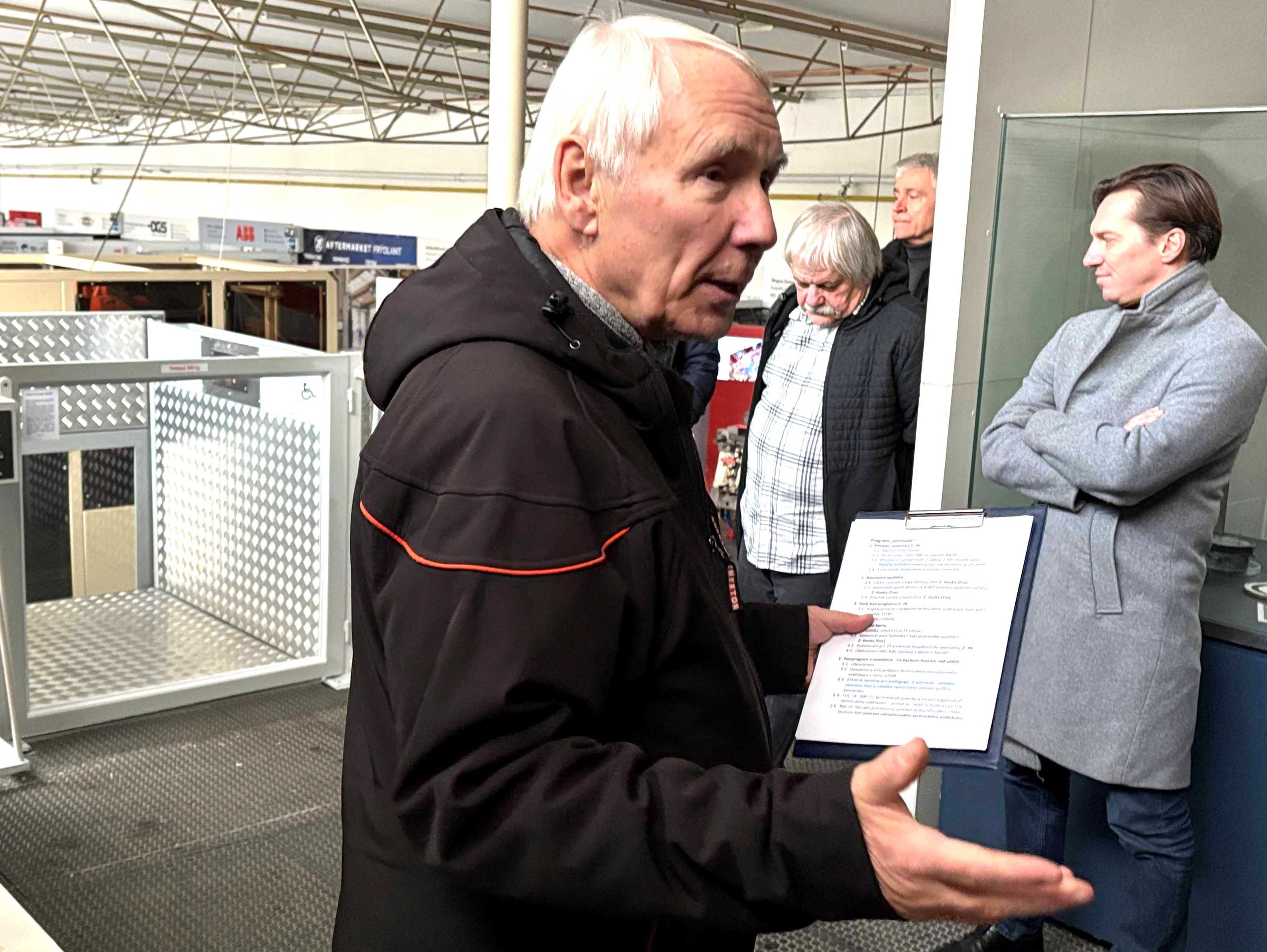 Zdvihací plošina pro TM Liberec