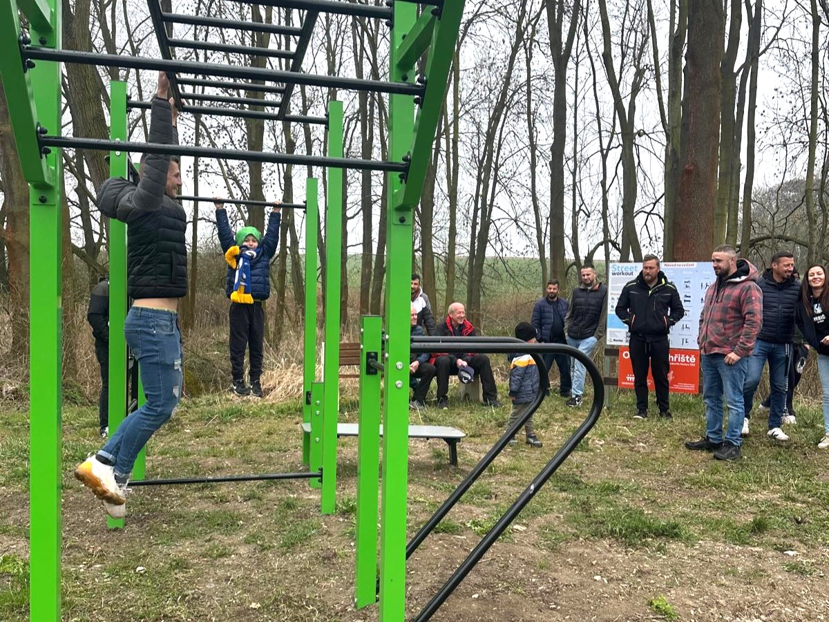 Oranžové hřiště Vrbičany