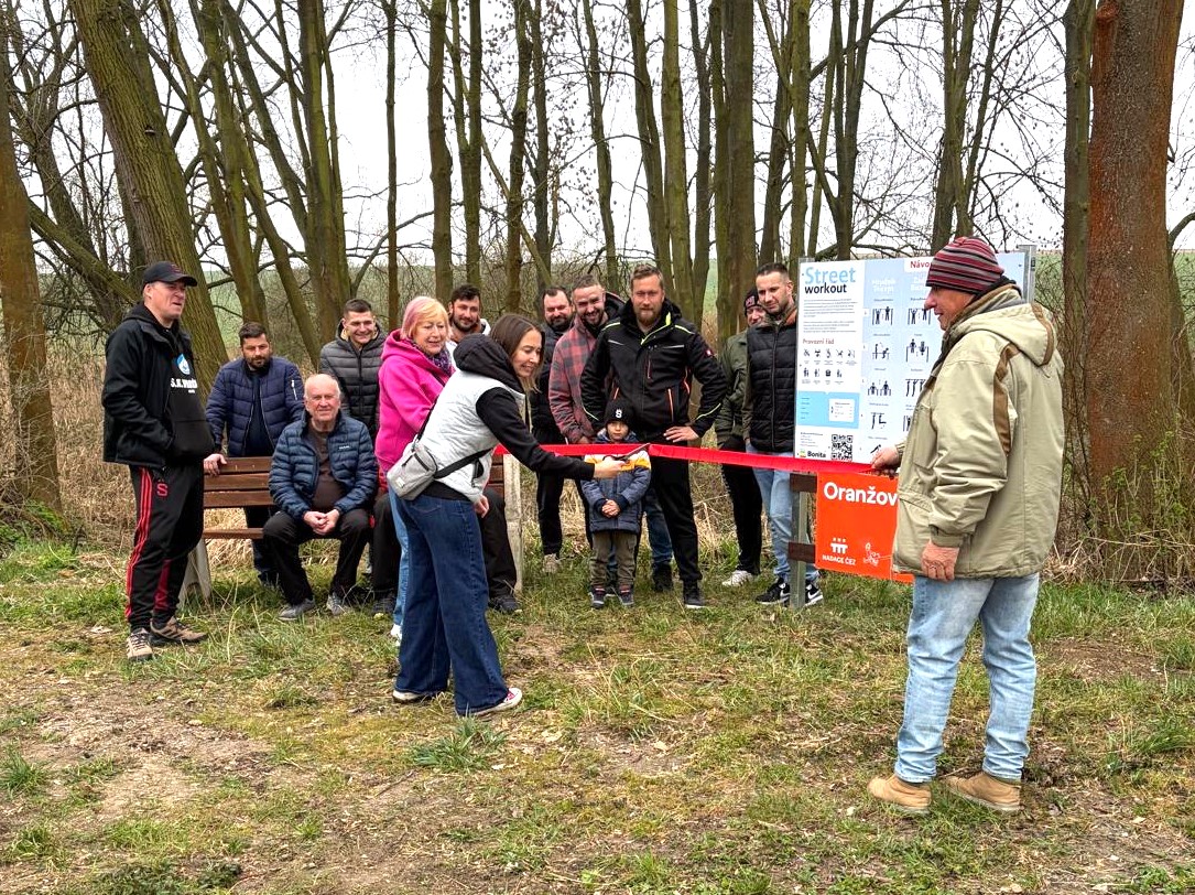 Oranžové hřiště Vrbičany