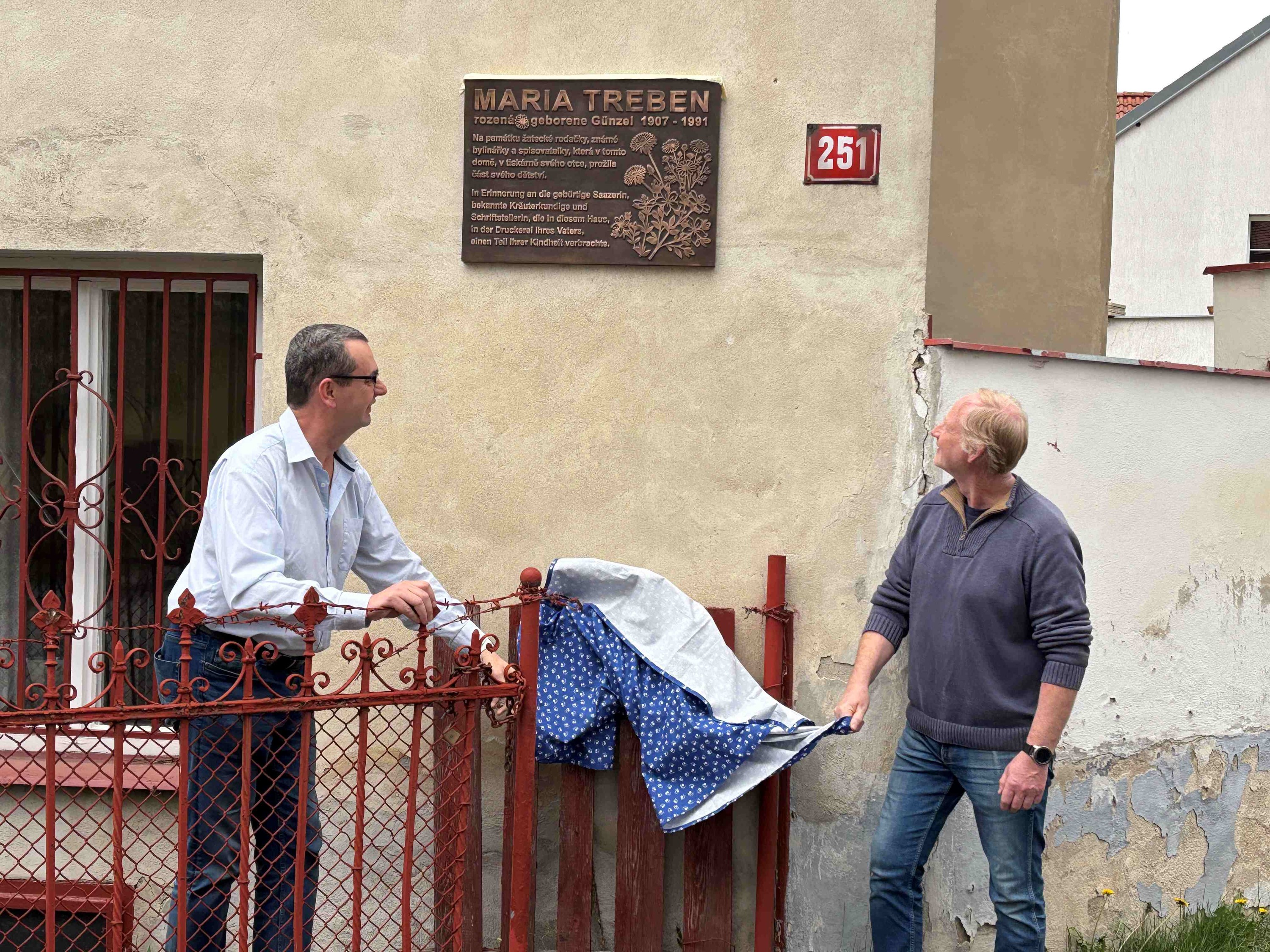 Pamětní deska Marie Treben