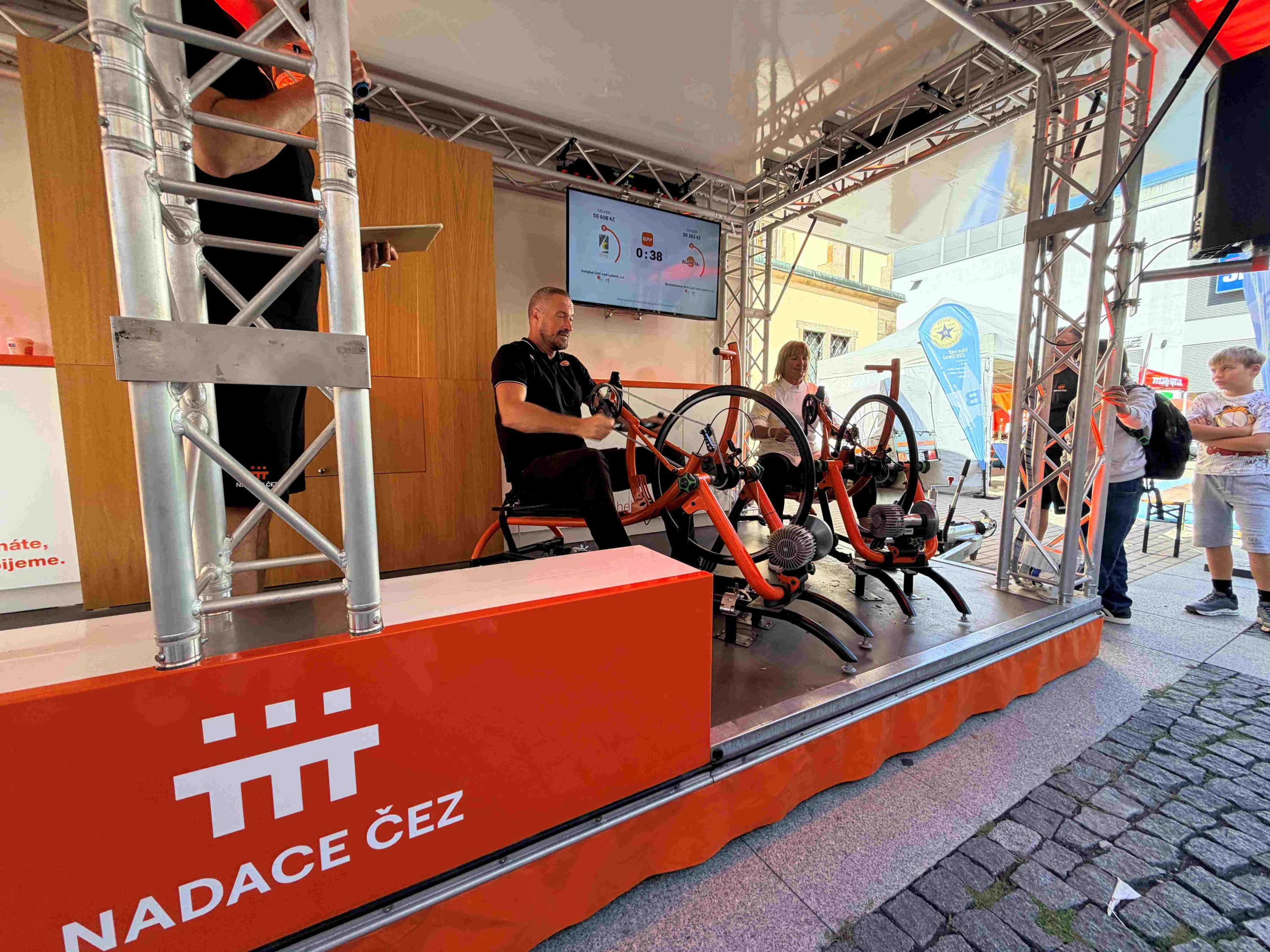 Kroužkofest a Oranžové kolo