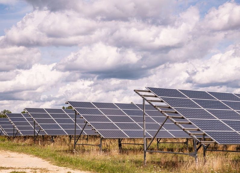 Vydrží spolehlivě vyrábět elektřinu po celou dobu svého provozu?- ČEZ Obnovitelné zdroje fotovoltaické elektrárny