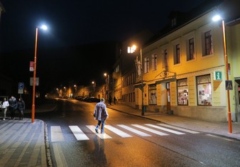 Oranžový přechod v Nejdku.