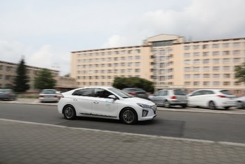 Elektromobil Hyundai IONIQ (autor foto: Petr Sznapka)