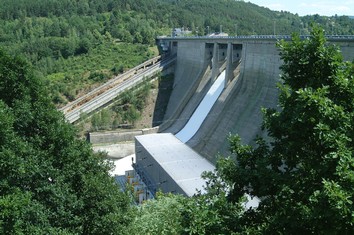 Vodní elektrárna Orlík - celkový pohled