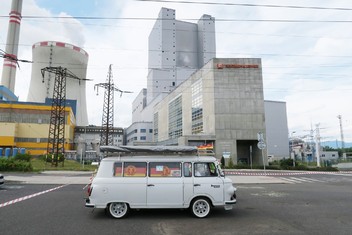 Dobově vyšňořený Barkas opravdu všem připomněl bývalou NDR.