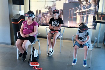 Během Dne dětí bylo možné i zavítat prostřednictvím 3D brýlí do jaderné elektrárny Temelín.